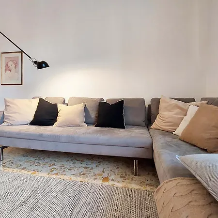E37charmingrooms&balconygarden * Rome