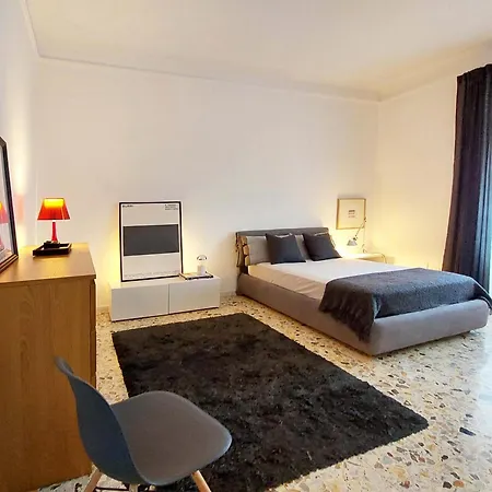 E37charmingrooms&balconygarden
