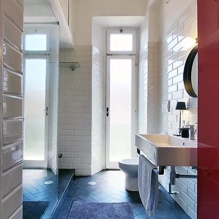 E37charmingrooms&balconygarden Guest house
